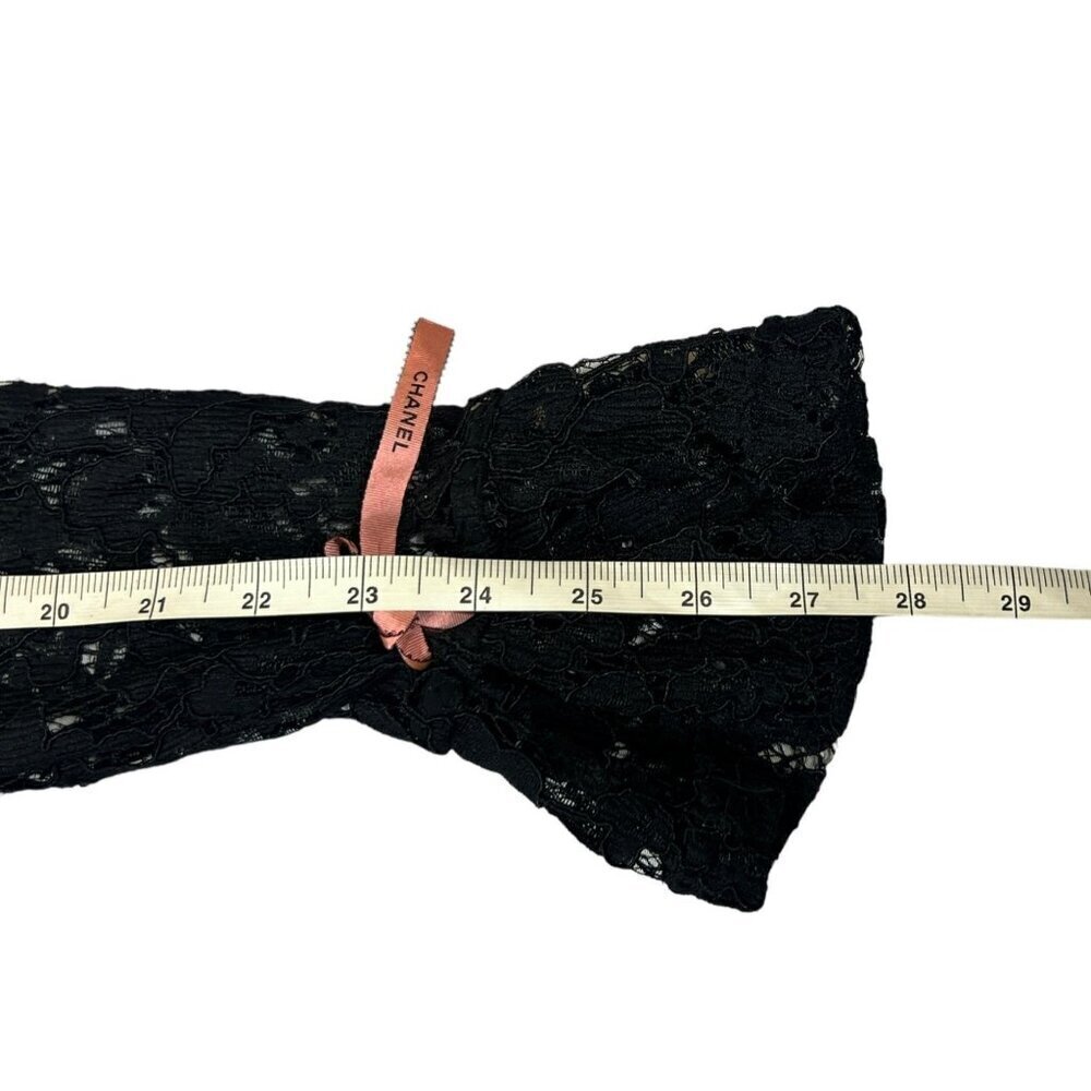 Pretty Little Thing Women's Black Lace Flare Sleeve Top - Picture 5 of 7